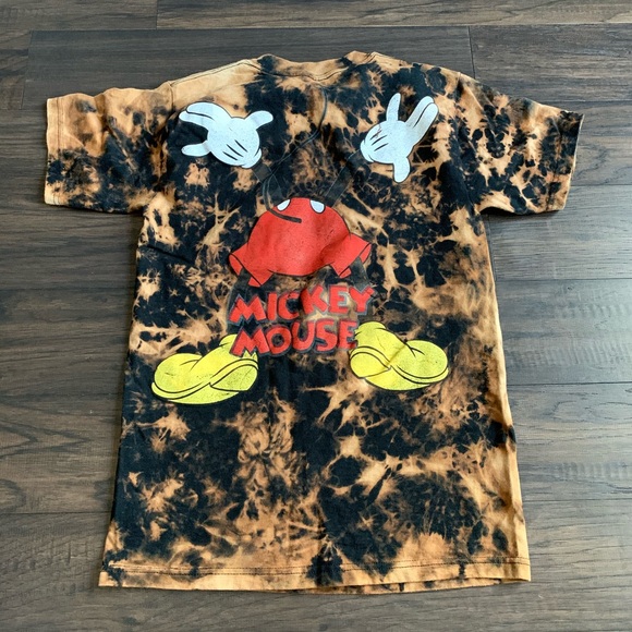 Disneyland distressed size small Mickey t shirt - Picture 2 of 6